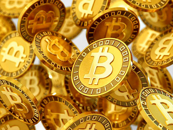 نوسانات قیمت بیت کوین در آبان 1403